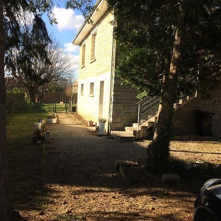 895 Alexis Jaubert Apartment Saint-Pantaleon-de-Larche ภายนอก รูปภาพ