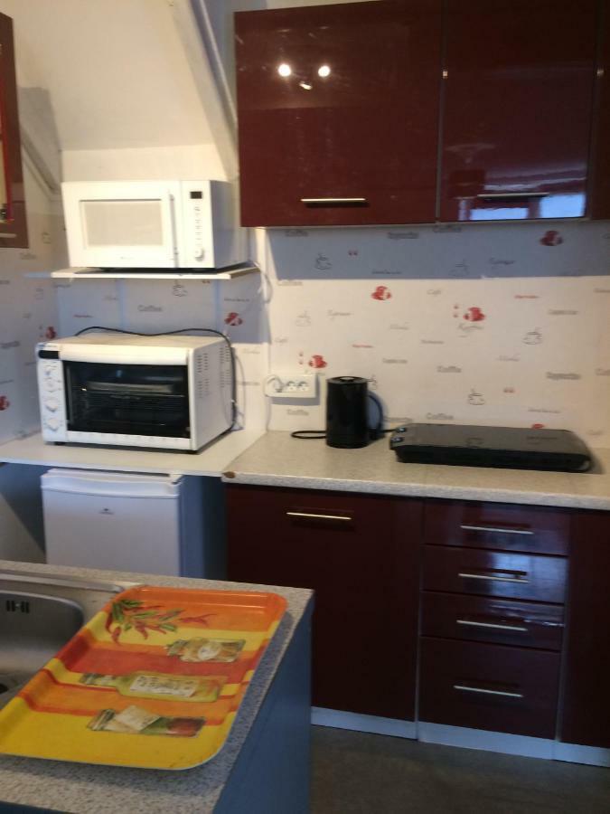 895 Alexis Jaubert Apartment Saint-Pantaleon-de-Larche ภายนอก รูปภาพ